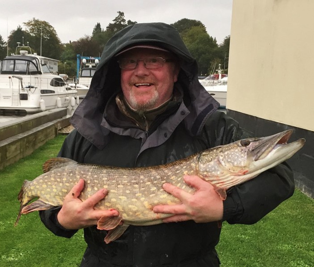 Brundall Breaks Fishing Holidays Fishing Norfolk Broads