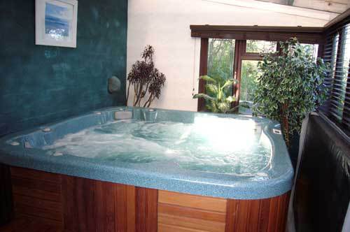 Hot Tub room overlooking the sea