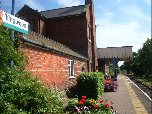 Lingwood Station