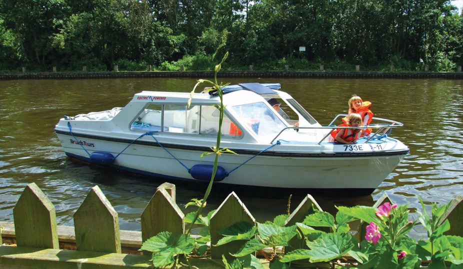 Broads Tours Day Boat