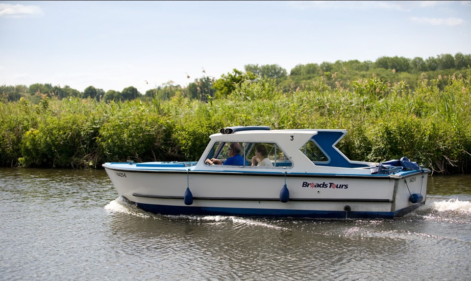 Broads Tours Day Boat