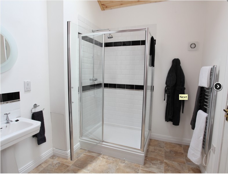 Bathroom at Dairy Barns Bed and Breakfast in Hickling