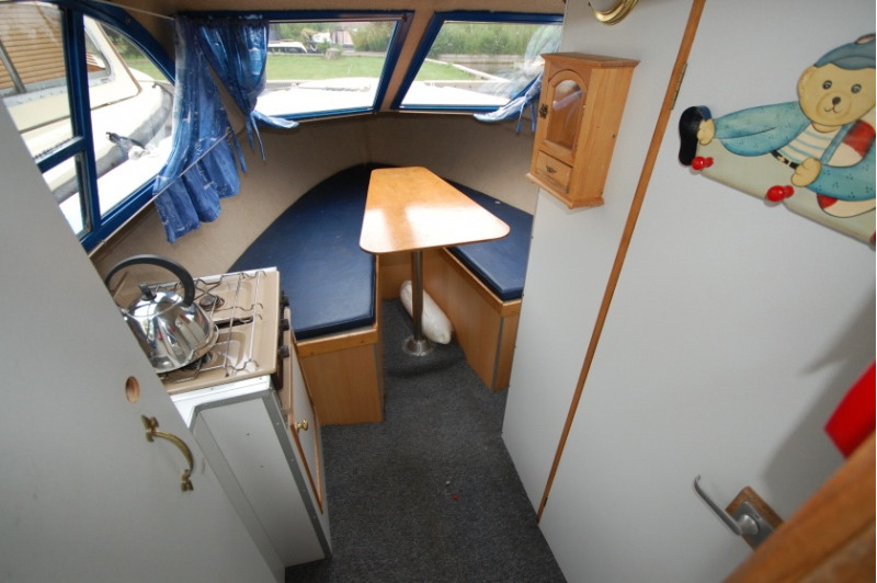 Picnic boat interior