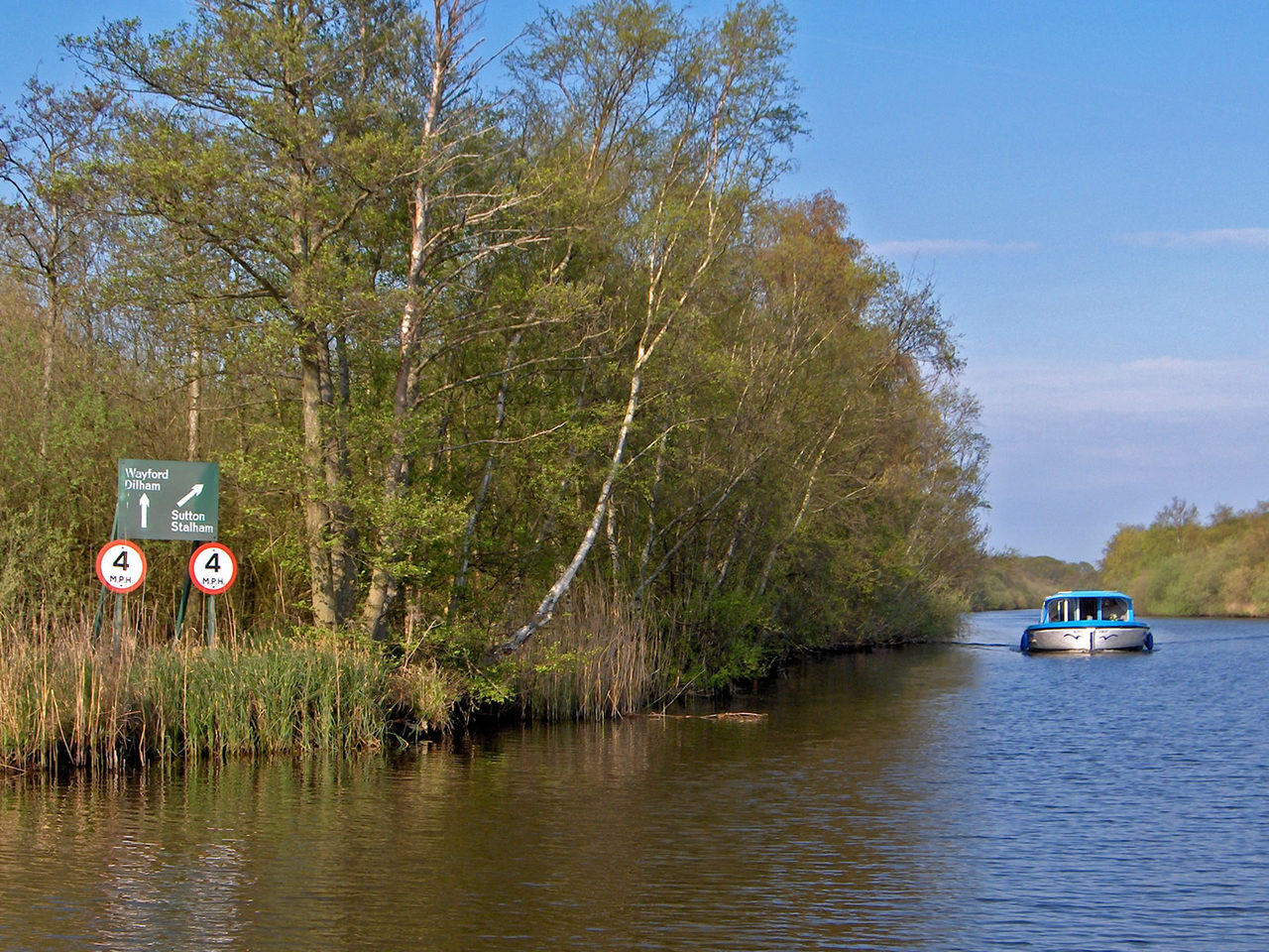 Simpsons Day Boat Hire