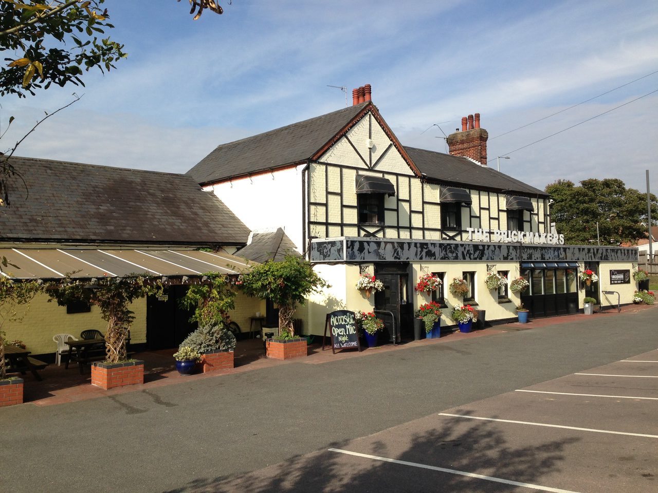 broads tours car park