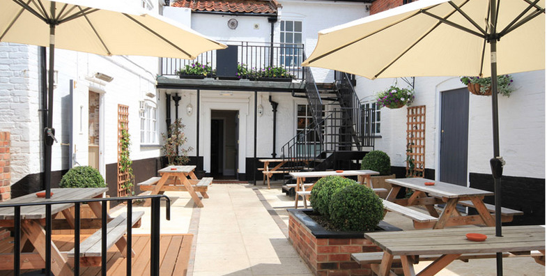 Outside area of The Loddon Swan