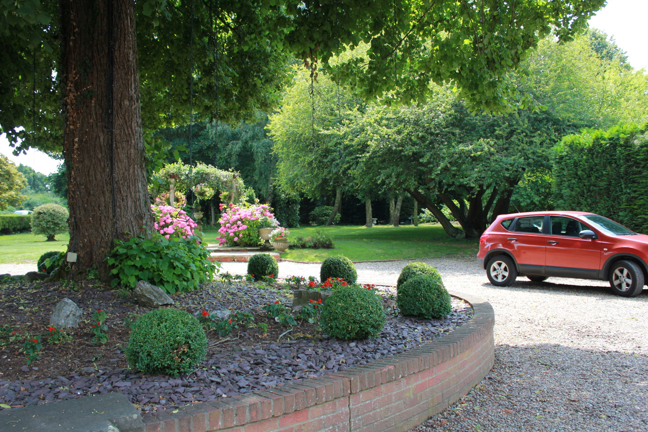 Roundabout in car park - Old Rectory gardens