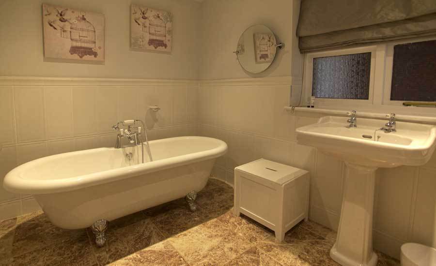 En-Suite Bathroom