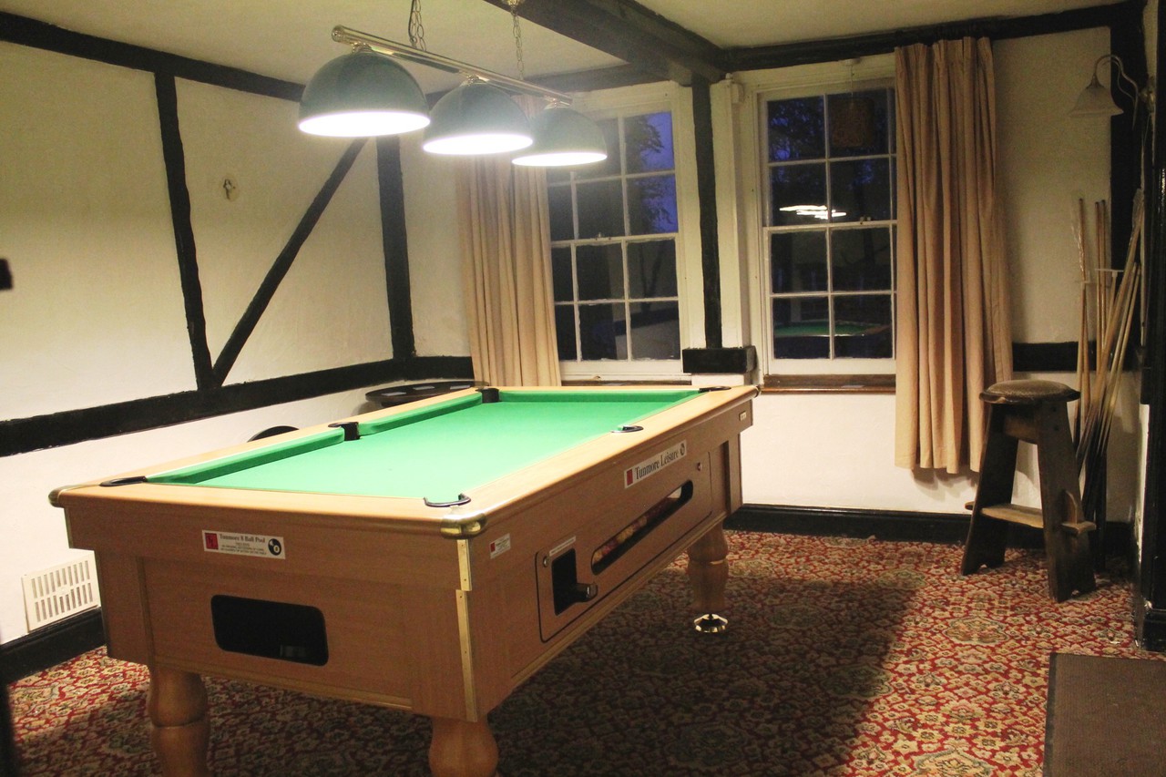 Pool table at Three Horseshoes North Cove Beccles