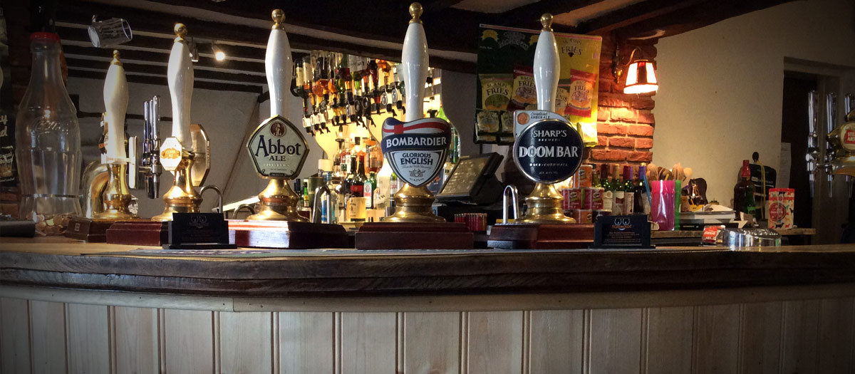 Real ales on the pumps at Three Horseshoes North Cove Beccles