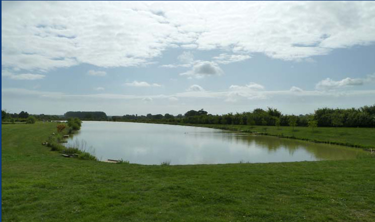 Topcroft Lakes near Bungay on the broads