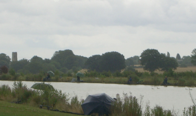 Match fishing at Topcroft fishing lakes