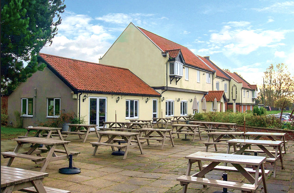 Riverside Seating Area of Wayford Bridge Inn