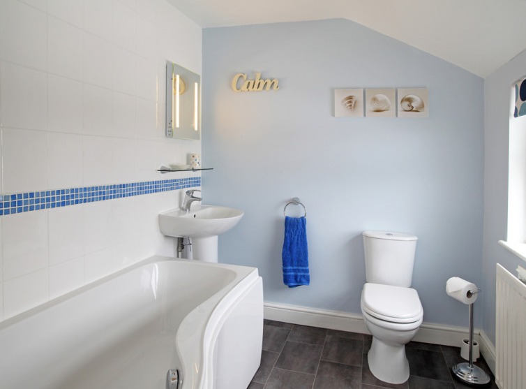 Bathroom in Willow Farm Cottage