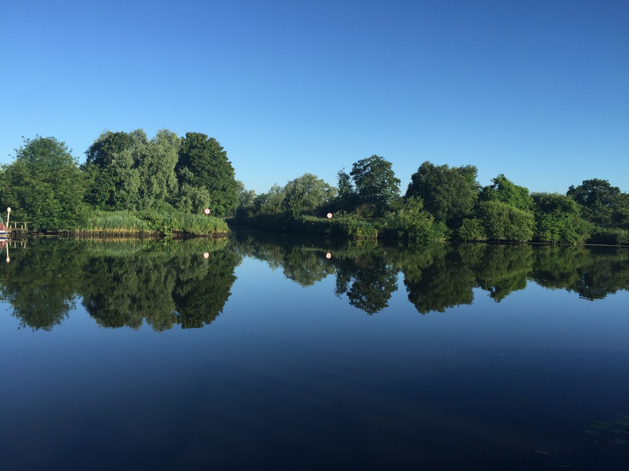 Tranquil River Yare Seen From Swallowdale