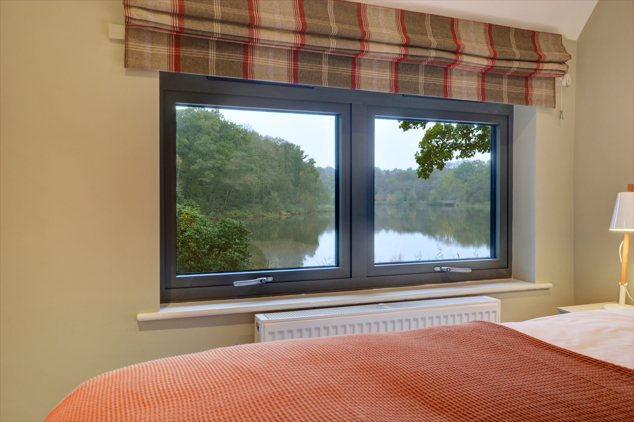 1781 Bedroom 3 View Across The Lake