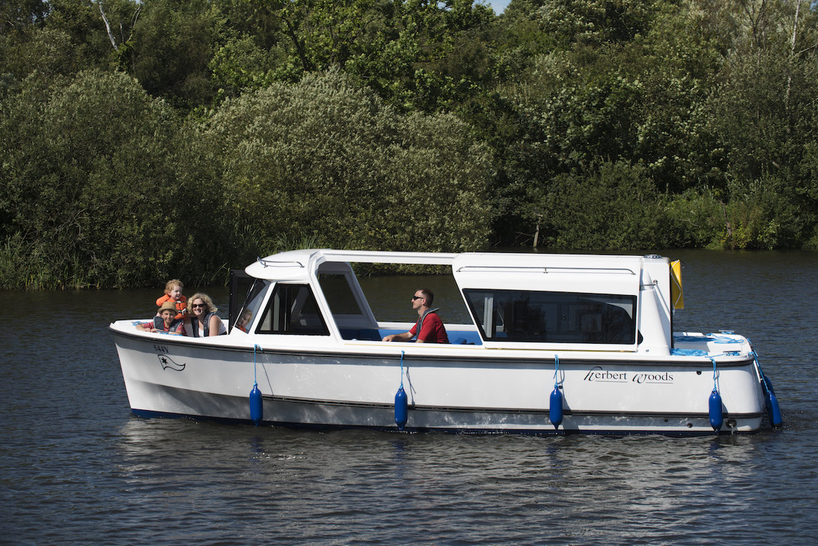 Picnic Boat