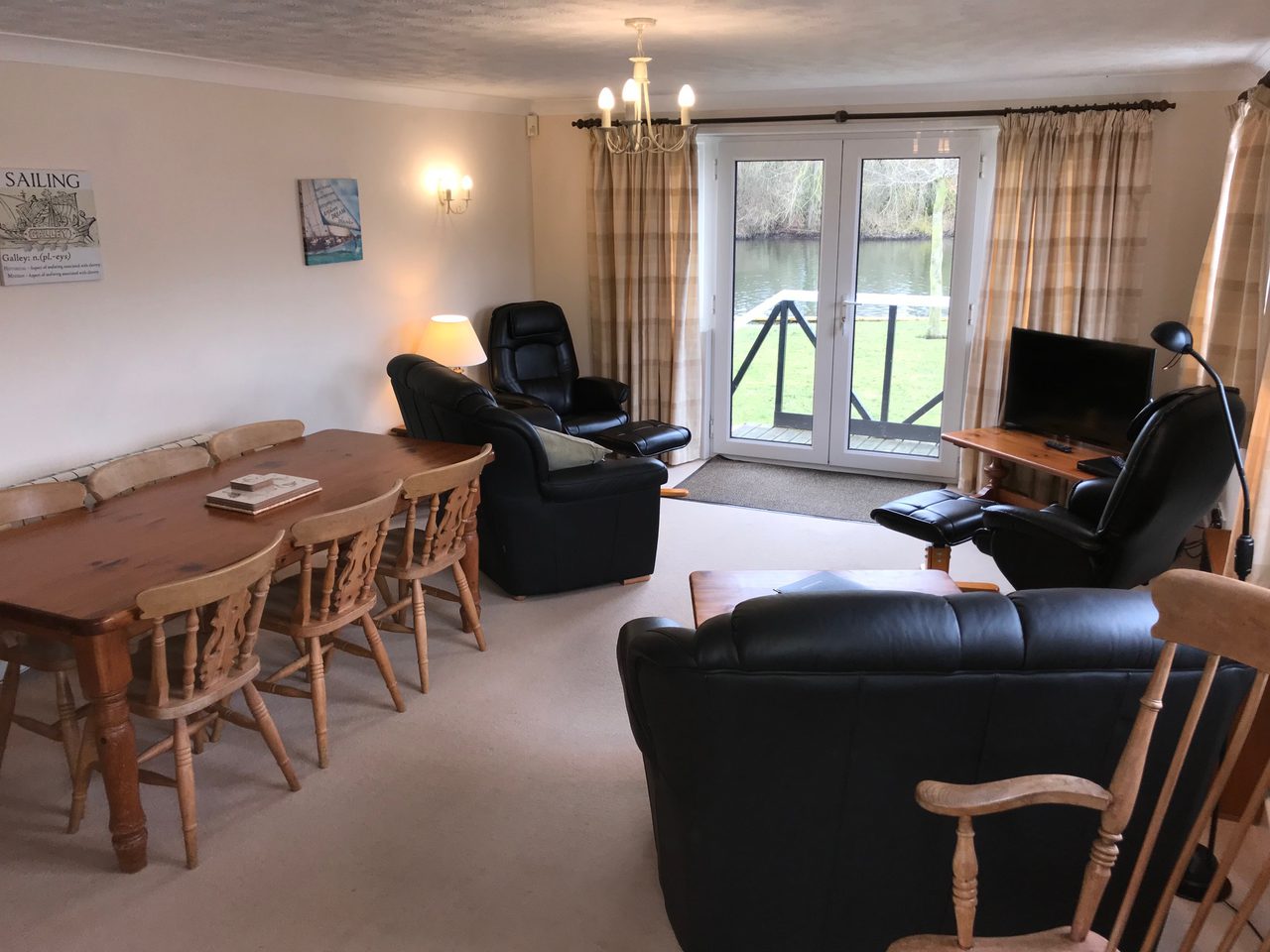 Quayside Lodge Living Area