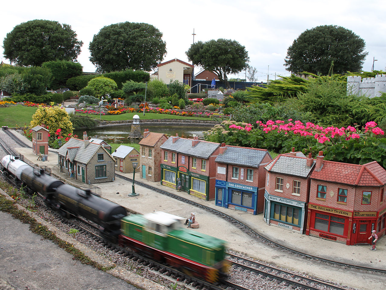 Model Railway E