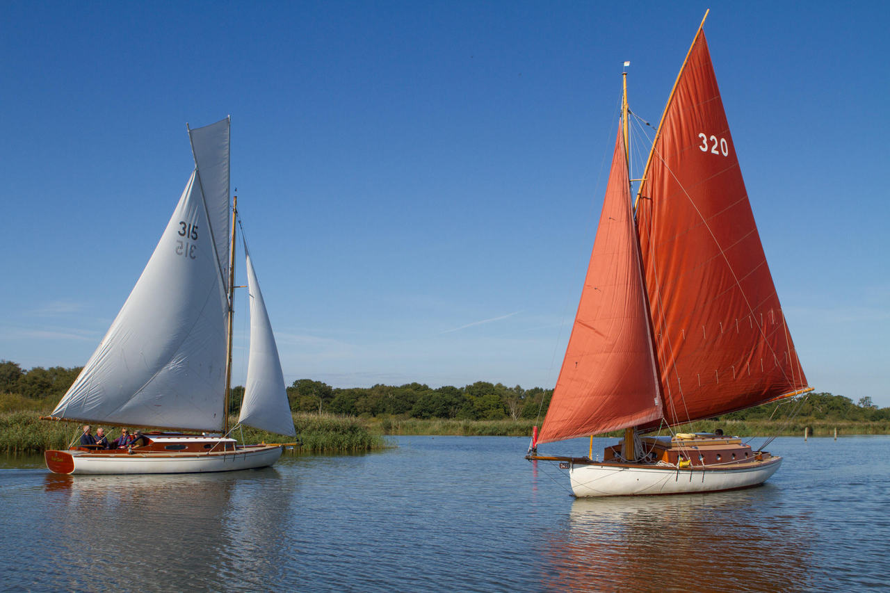 Olivers Norfolk Broads Sailing Holidays