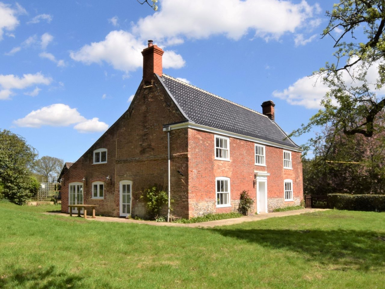 Canine Cottages