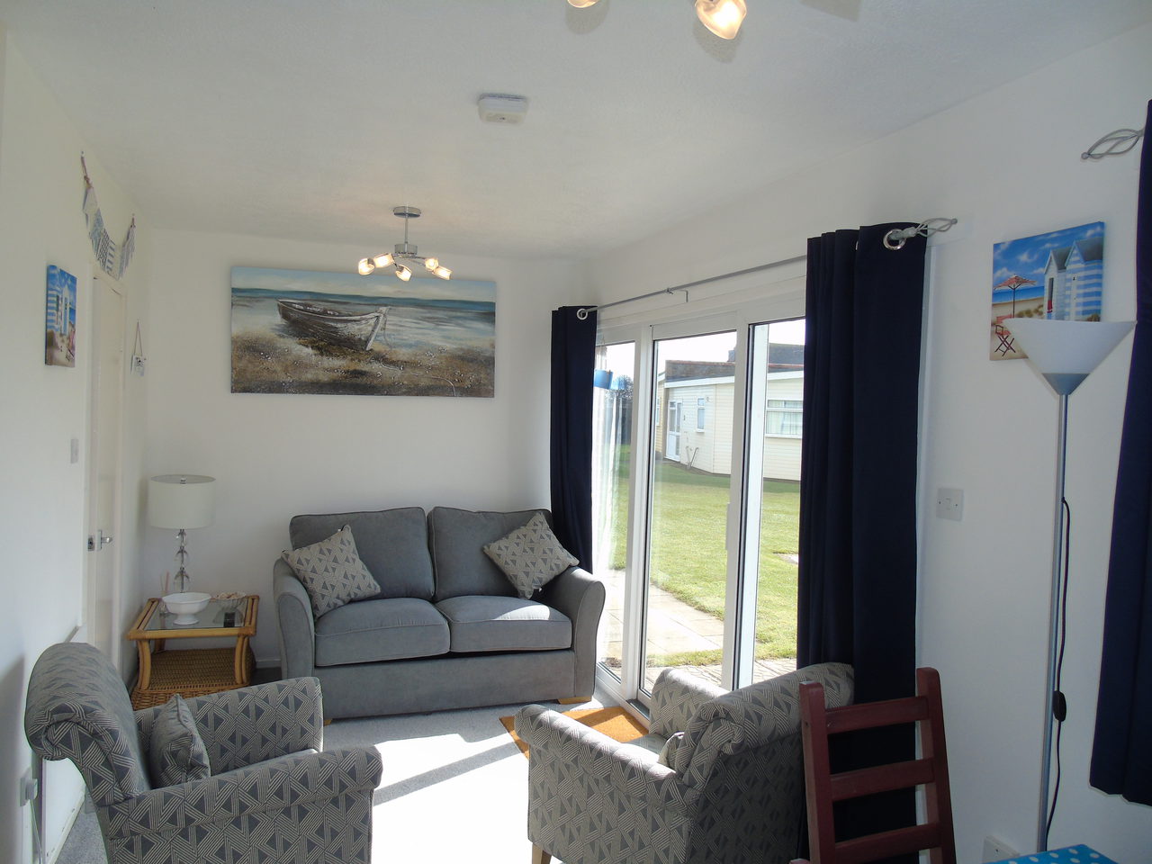 Winterton Valley Chalet Lounge